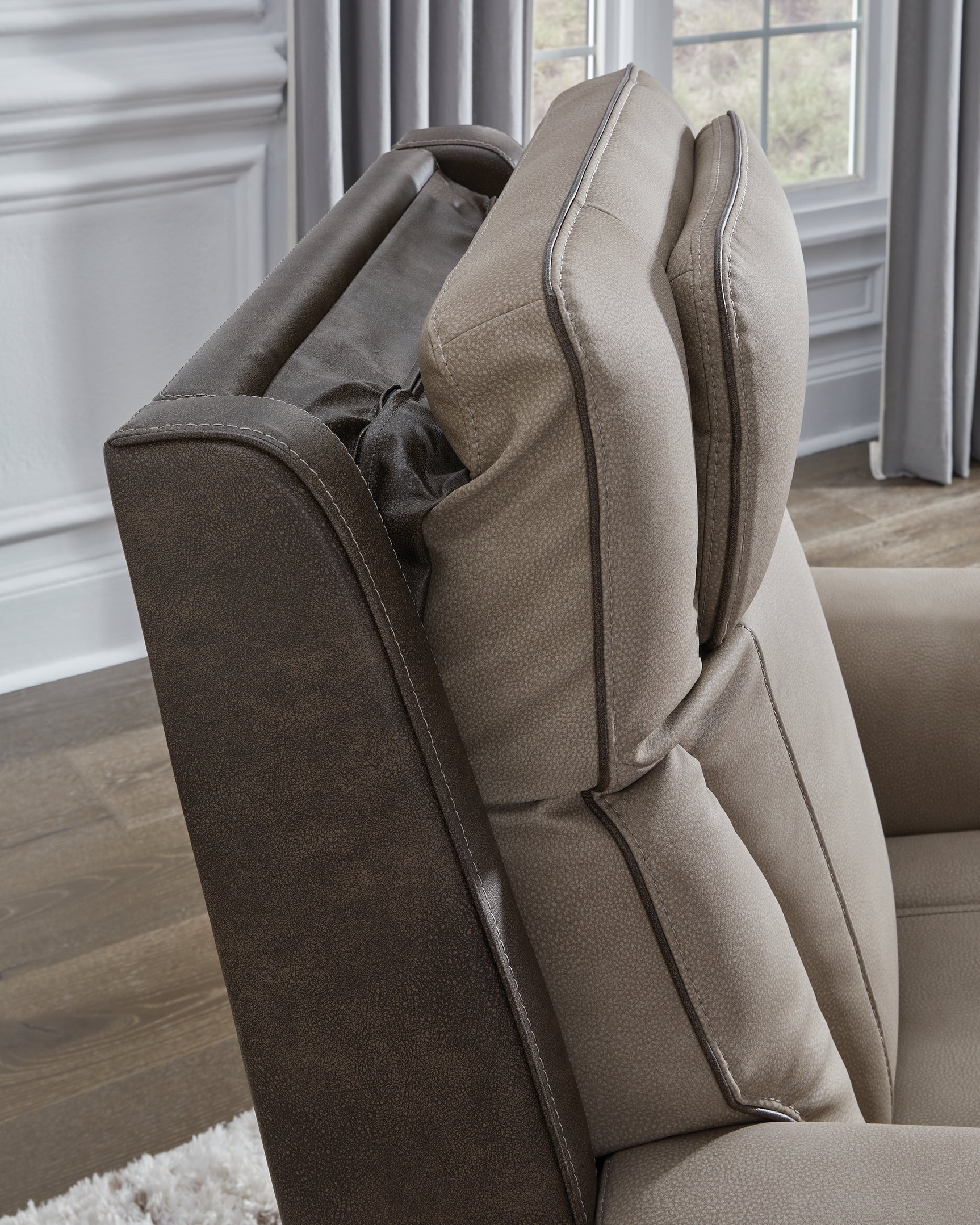 4Z-Peaceful Pause Living Room