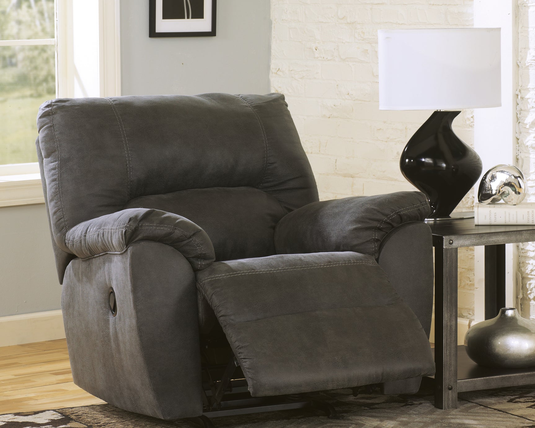 Sam's Furniture - Ashley Furniture - Tambo Living Room - Rocker Recliner / Canyon - 2780225