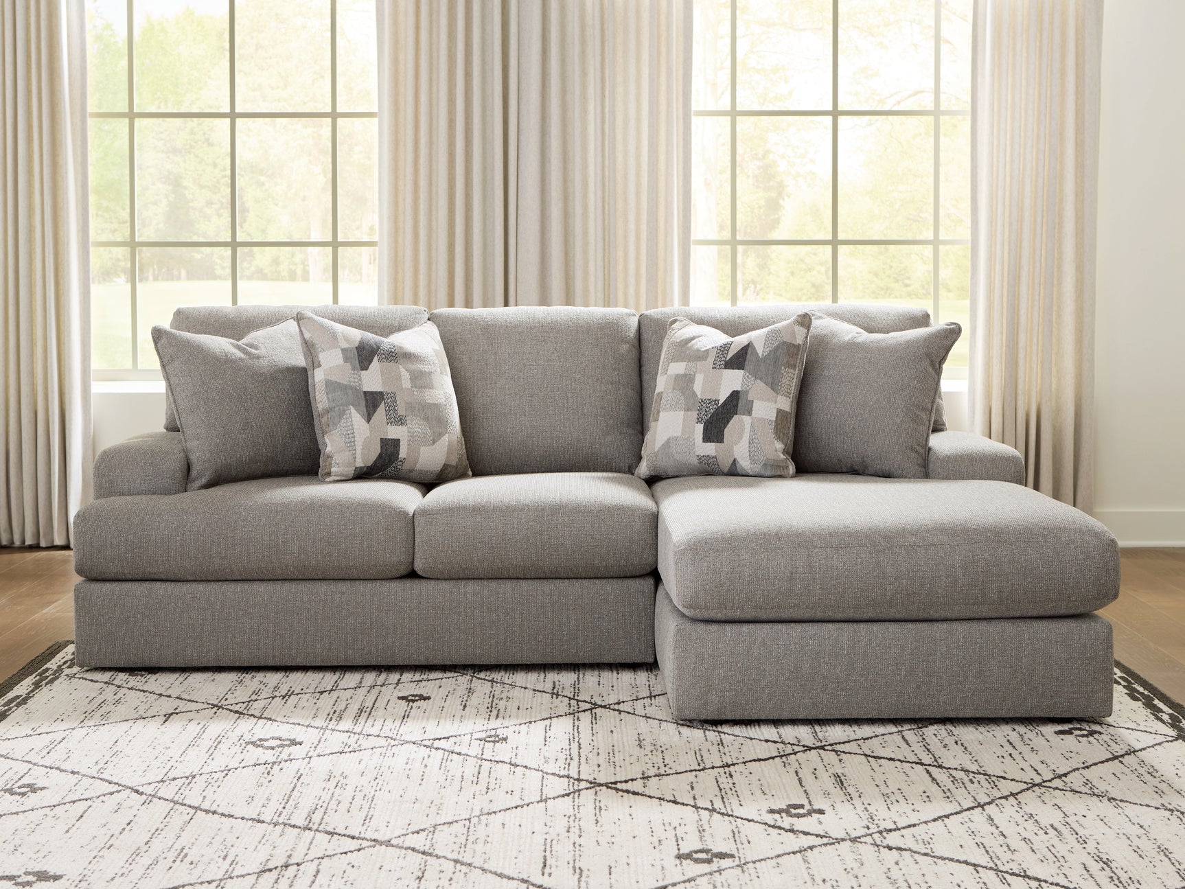 Lindon Sectional