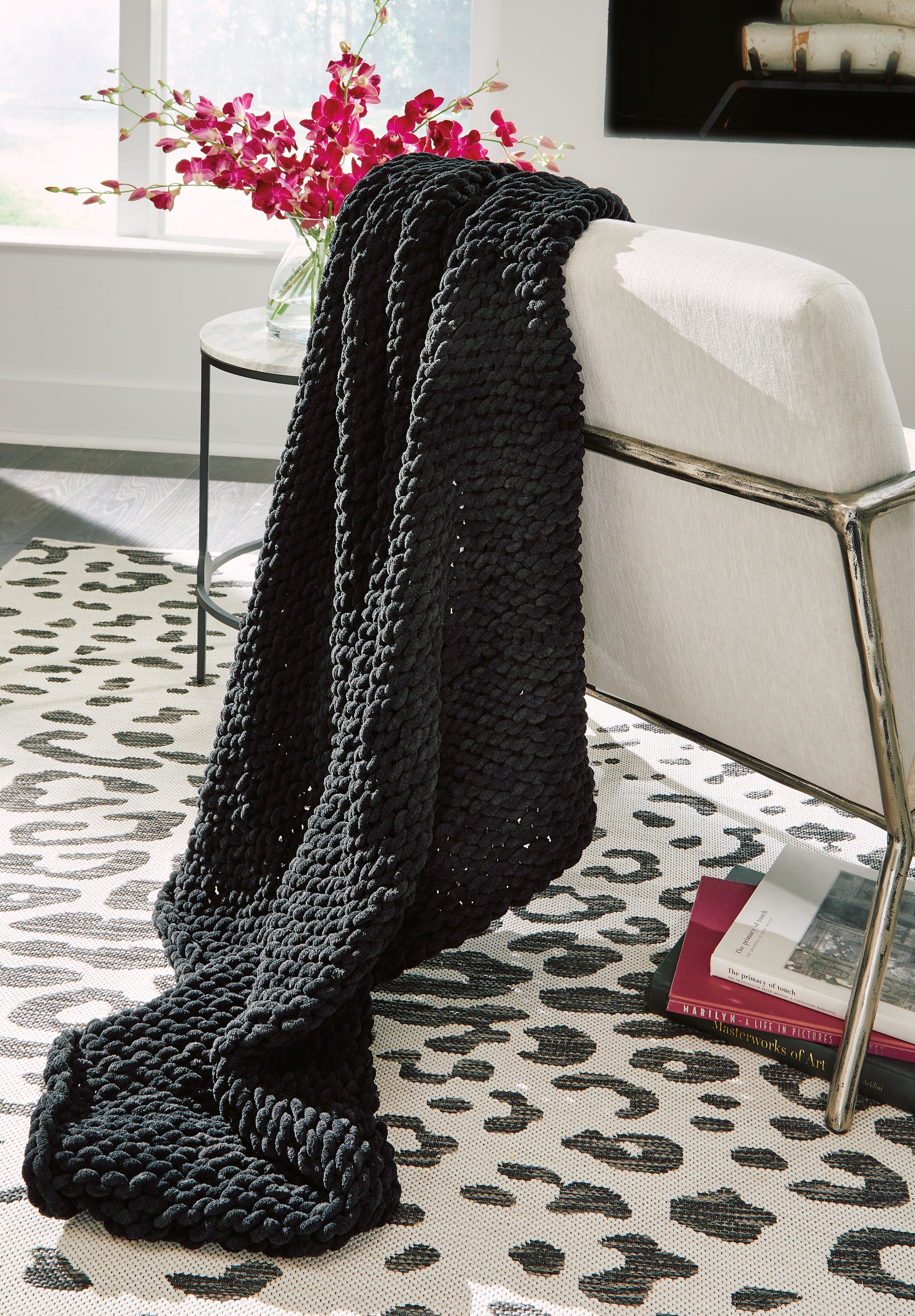 Sam's Furniture - Ashley Furniture - Chaddon Throw (Set of 3) - Throw (3/CS) / Black - A1001061