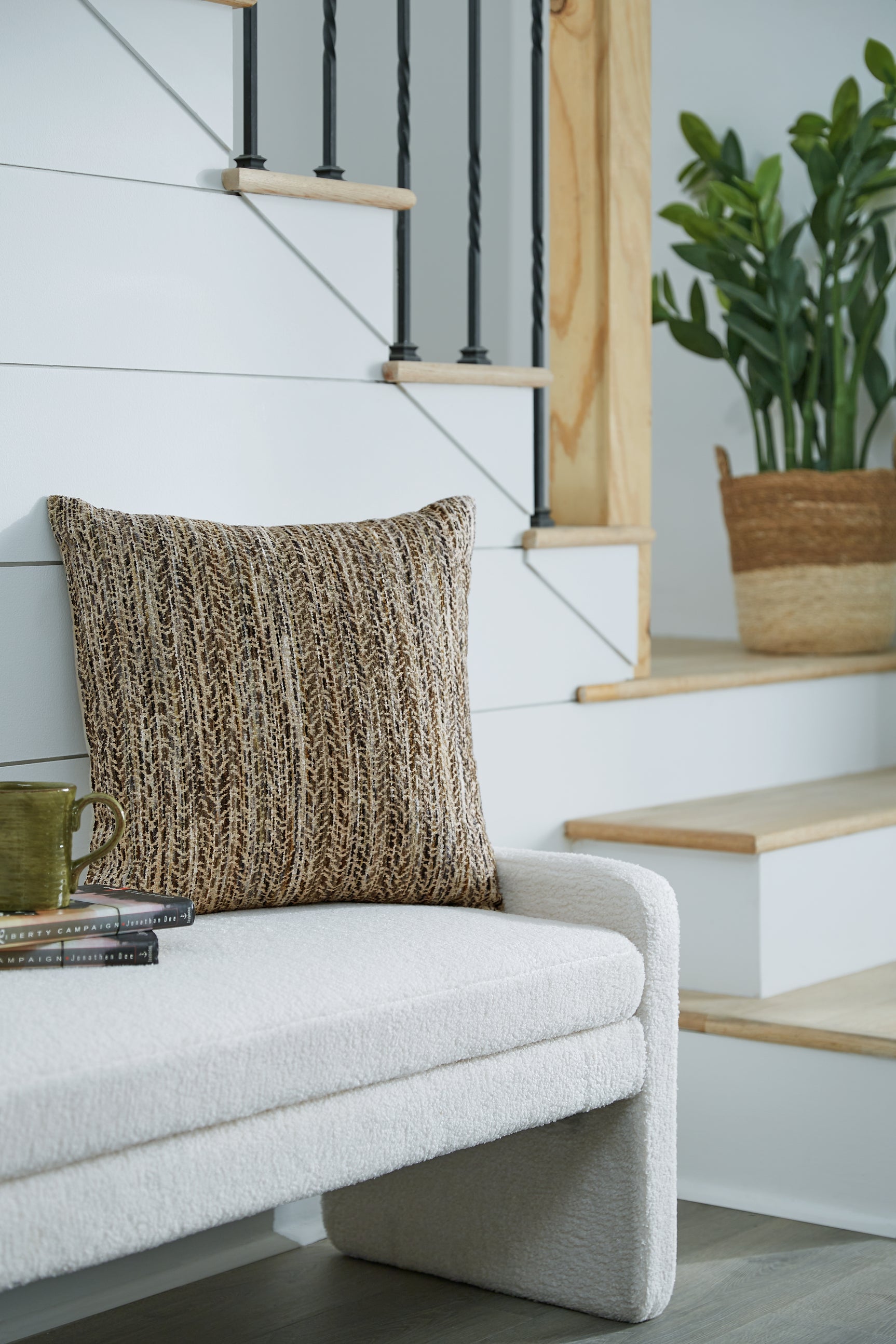 Sam's Furniture - Ashley Furniture - Jayner Pillows - Pillow (4/CS) / Multi - A1001069