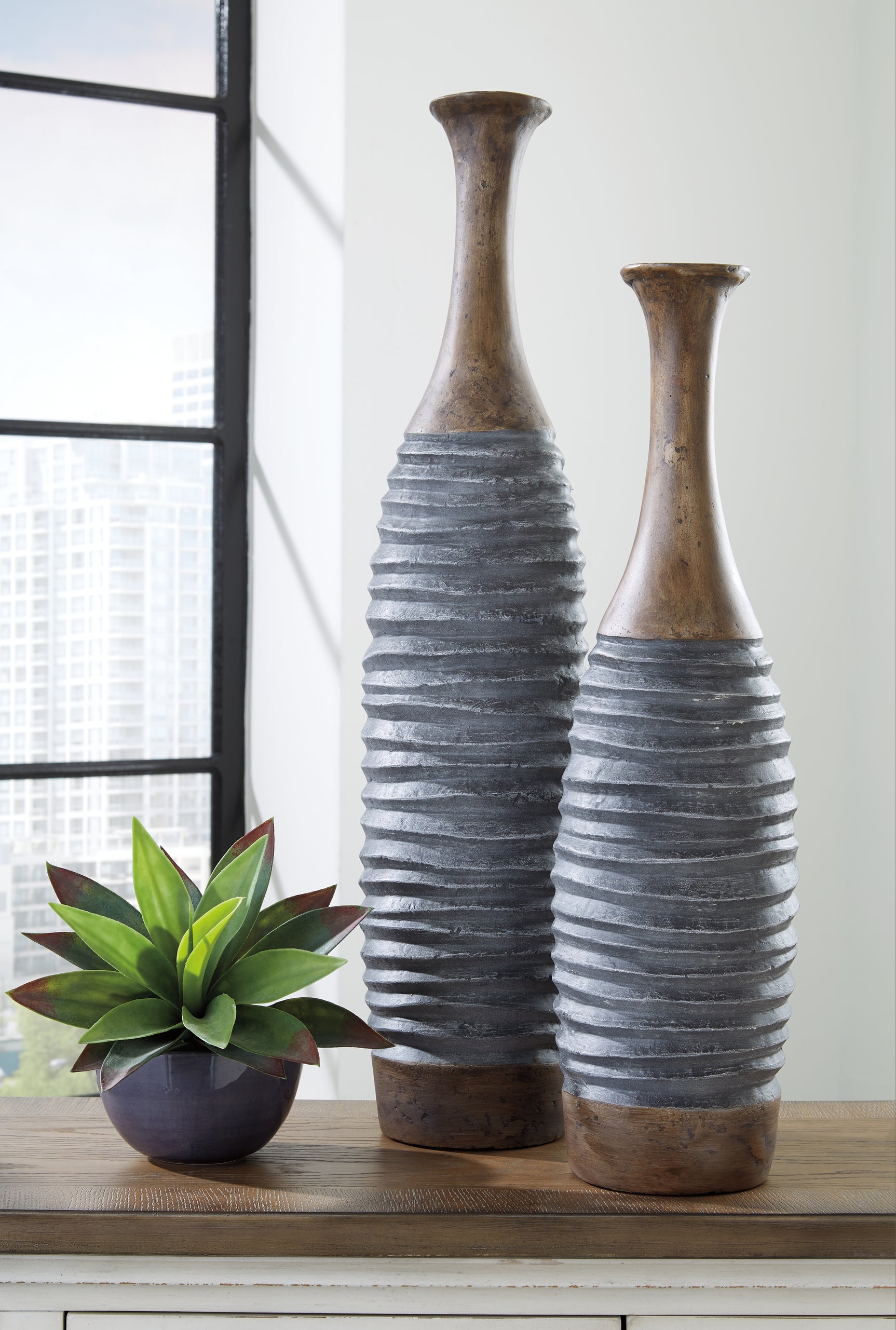 Sam's Furniture - Ashley Furniture - Blayze Vase - Vase Set (Set of 2) / Antique Gray/Brown - A2000388