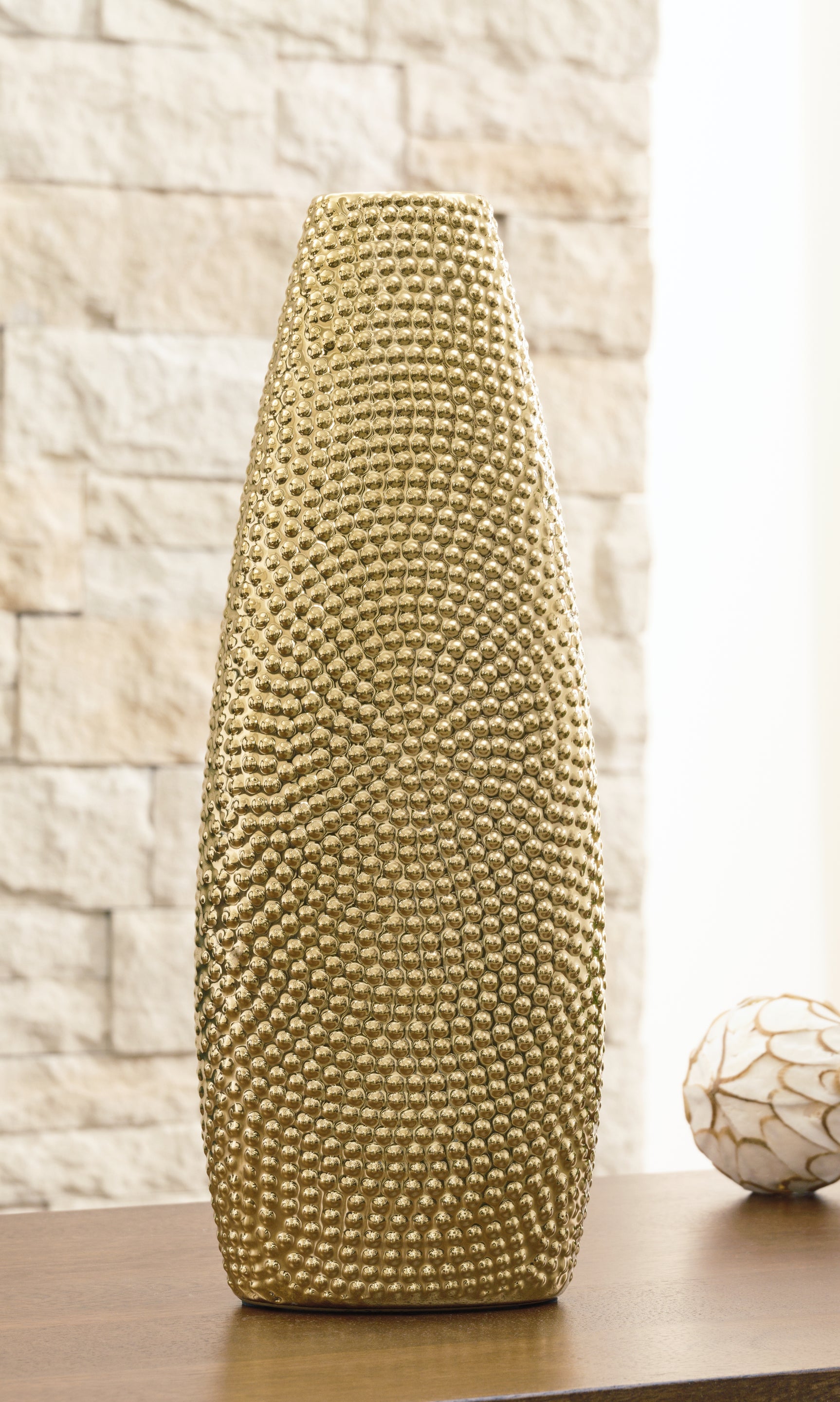 Sam's Furniture - Ashley Furniture - Efim Vase - Vase / Gold Finish - A2000576