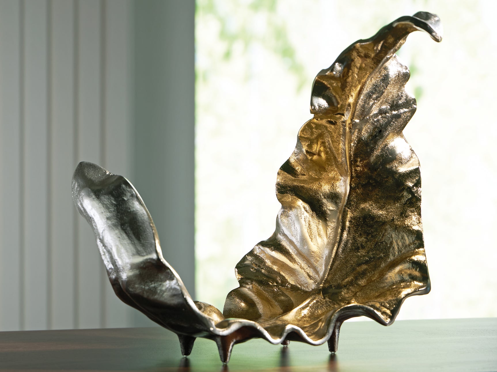 Sam's Furniture - Ashley Furniture - Darinsen Sculpture - Sculpture / Gold/Silver Finish - A2000785