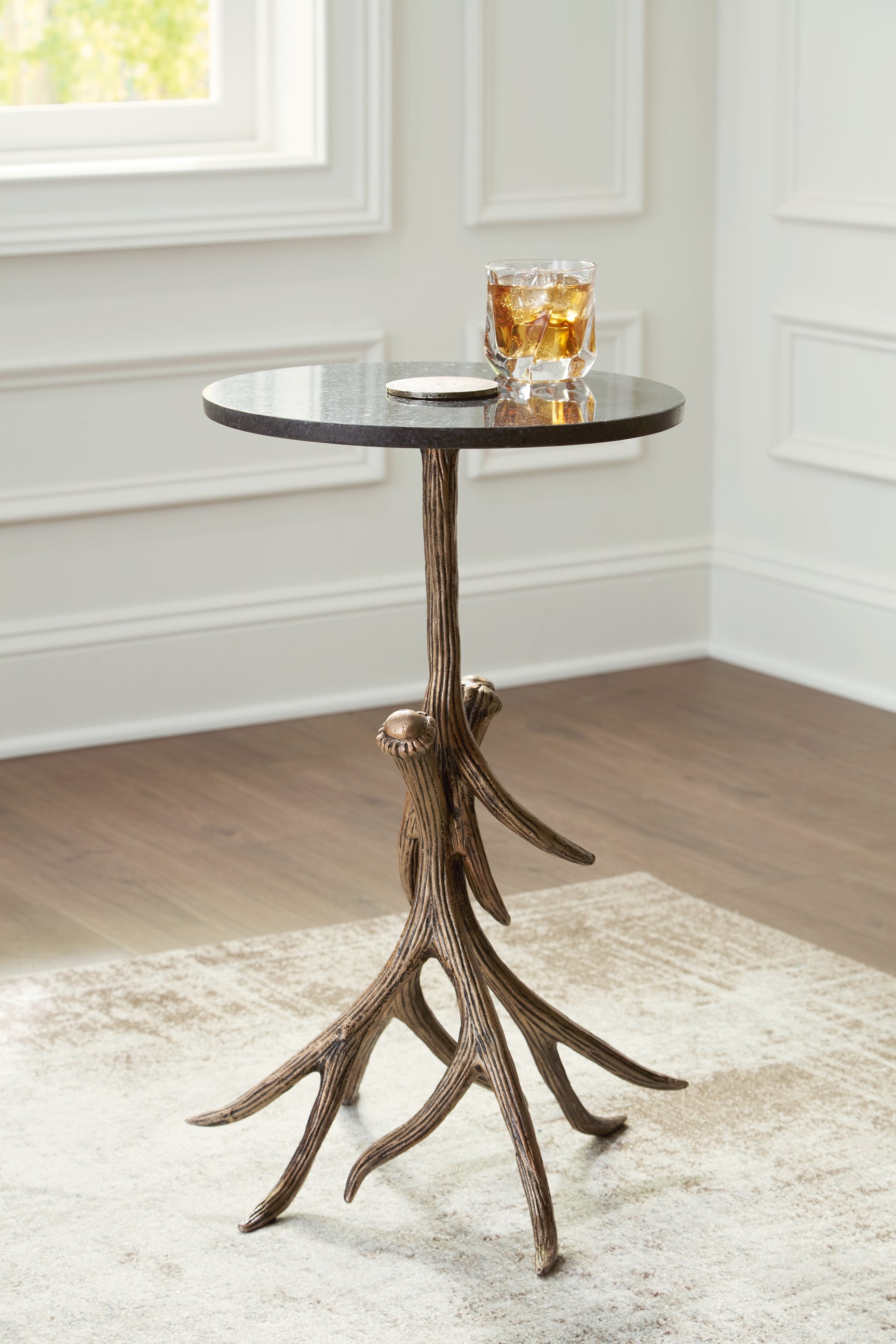 Sam's Furniture - Ashley Furniture - Lemkins Accent Table - Accent Table / Black/Antique Gold Finish - A4000606
