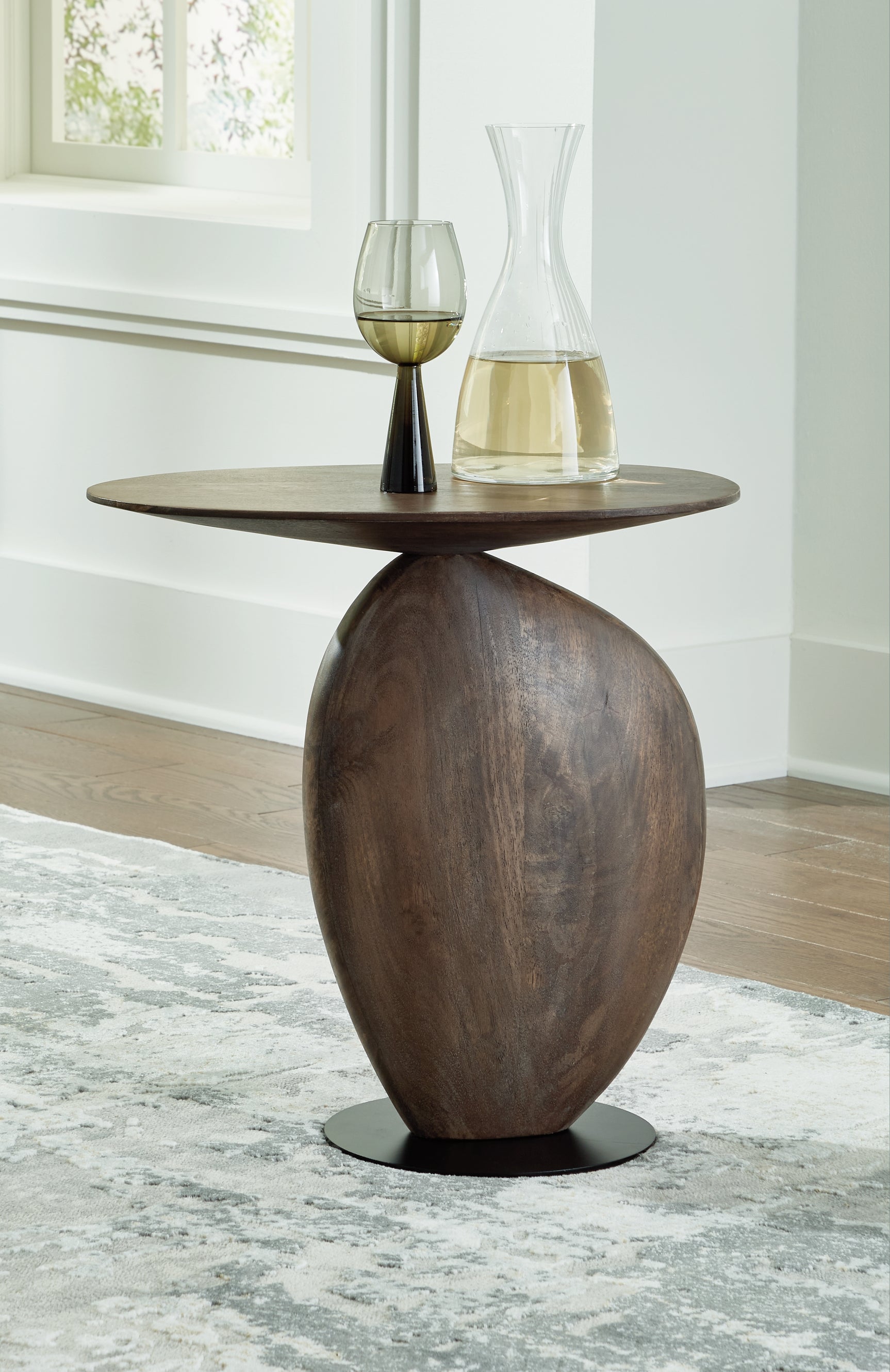 Sam's Furniture - Ashley Furniture - Cormmet Accent Table - Accent Table / Brown/Black - A4000612