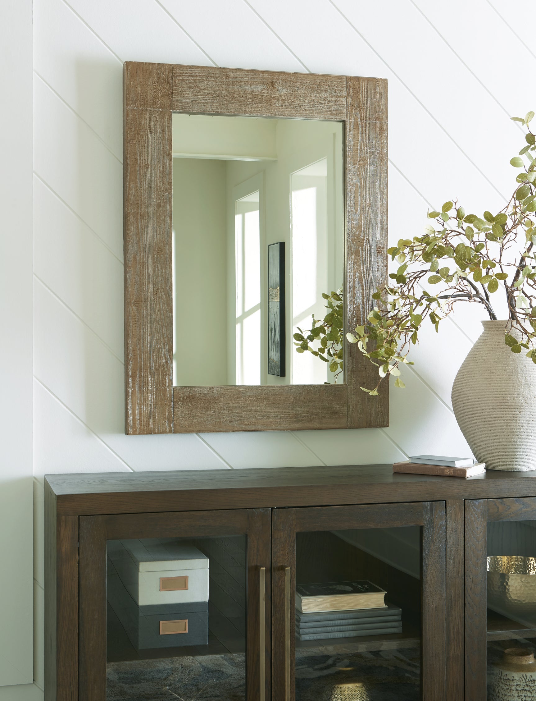 Sam's Furniture - Ashley Furniture - Waltleigh Mirror - Floor Mirror / Distressed Brown - A8010278