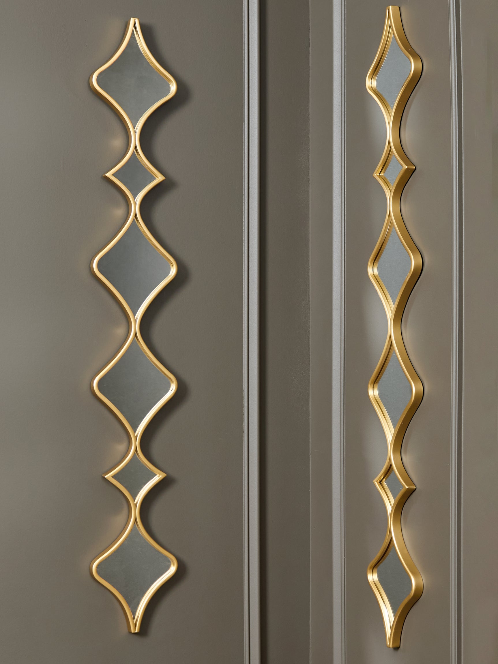 Sam's Furniture - Ashley Furniture - Harriswood Mirror - Accent Mirror Set (Set of 2) / Gold Finish - A8010354