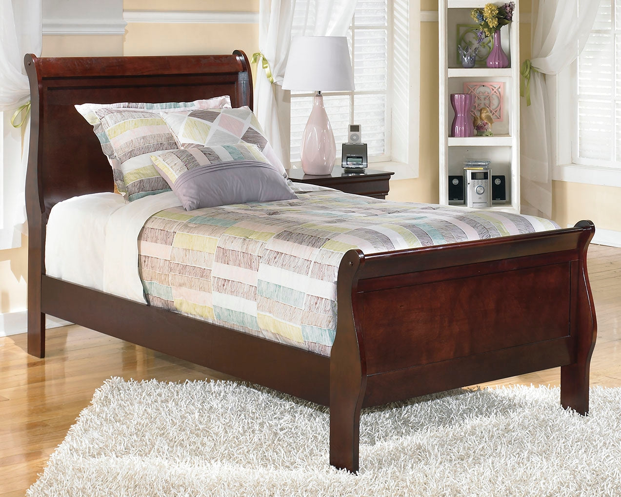 Sam's Furniture - Ashley Furniture - Alisdair Bedroom - Twin Sleigh Bed / Reddish Brown - B376B5