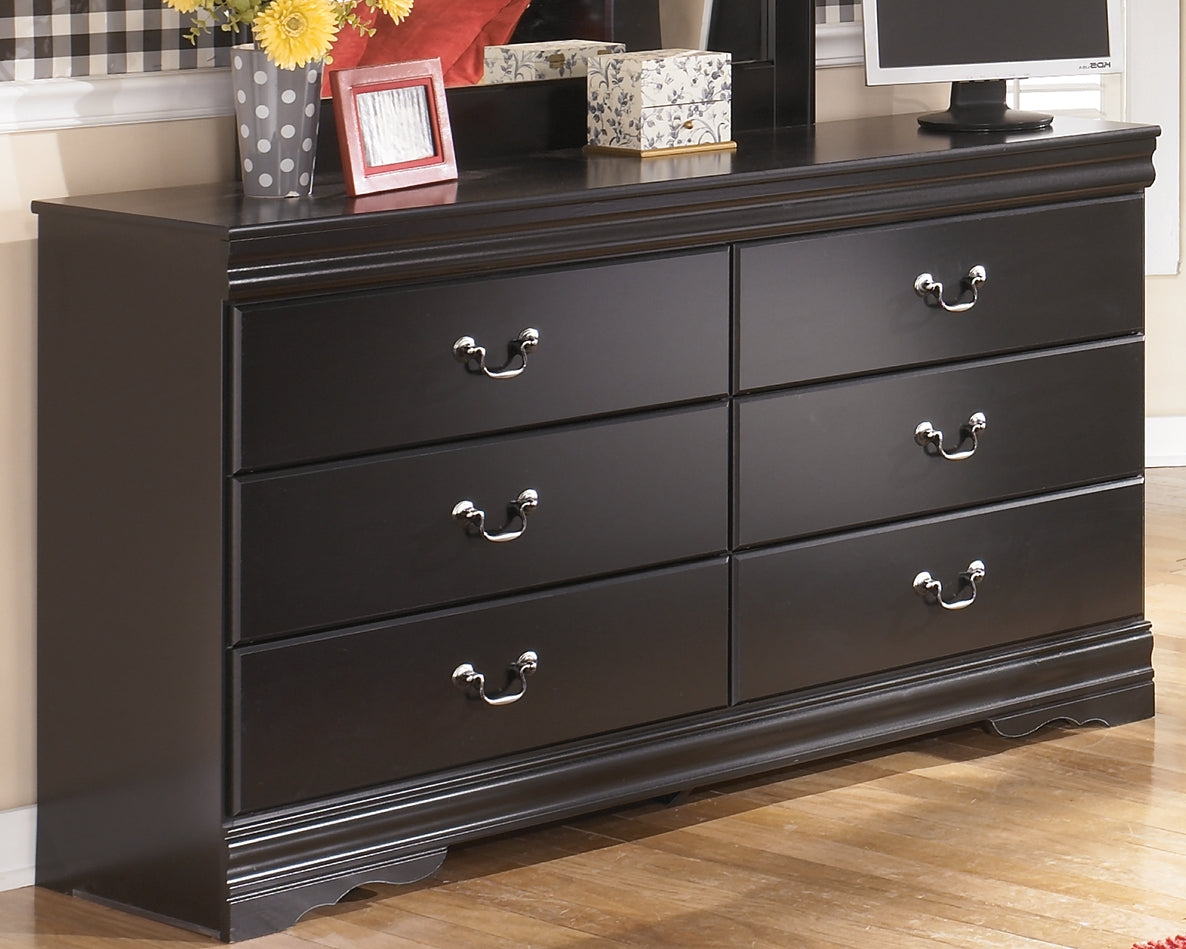 Sam's Furniture - Ashley Furniture - Huey Vineyard Bedroom - Six Drawer Dresser / Black - B128-31