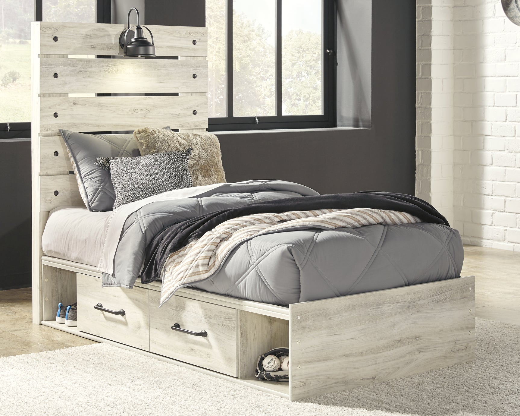 Sam's Furniture - Ashley Furniture - Cambeck Bedroom - Six Drawer Dresser / Whitewash - B192-31