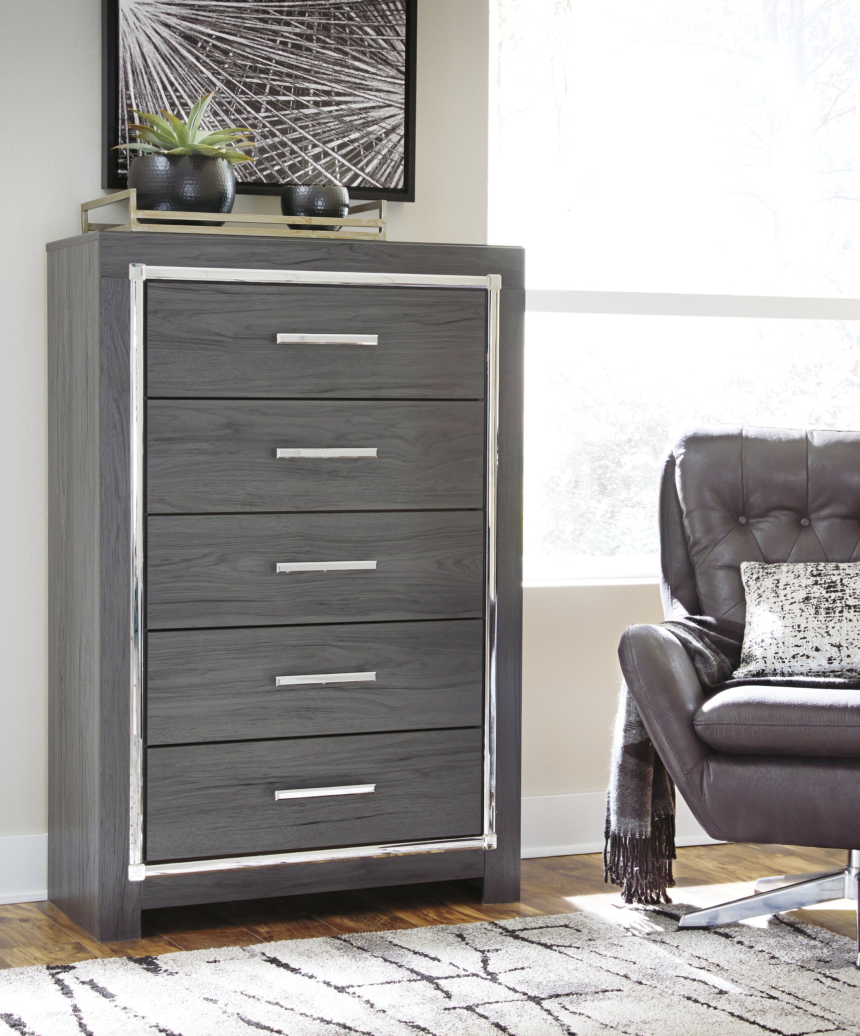 Sam's Furniture - Ashley Furniture - Lodanna Bedroom - Five Drawer Chest / Gray - B214-46