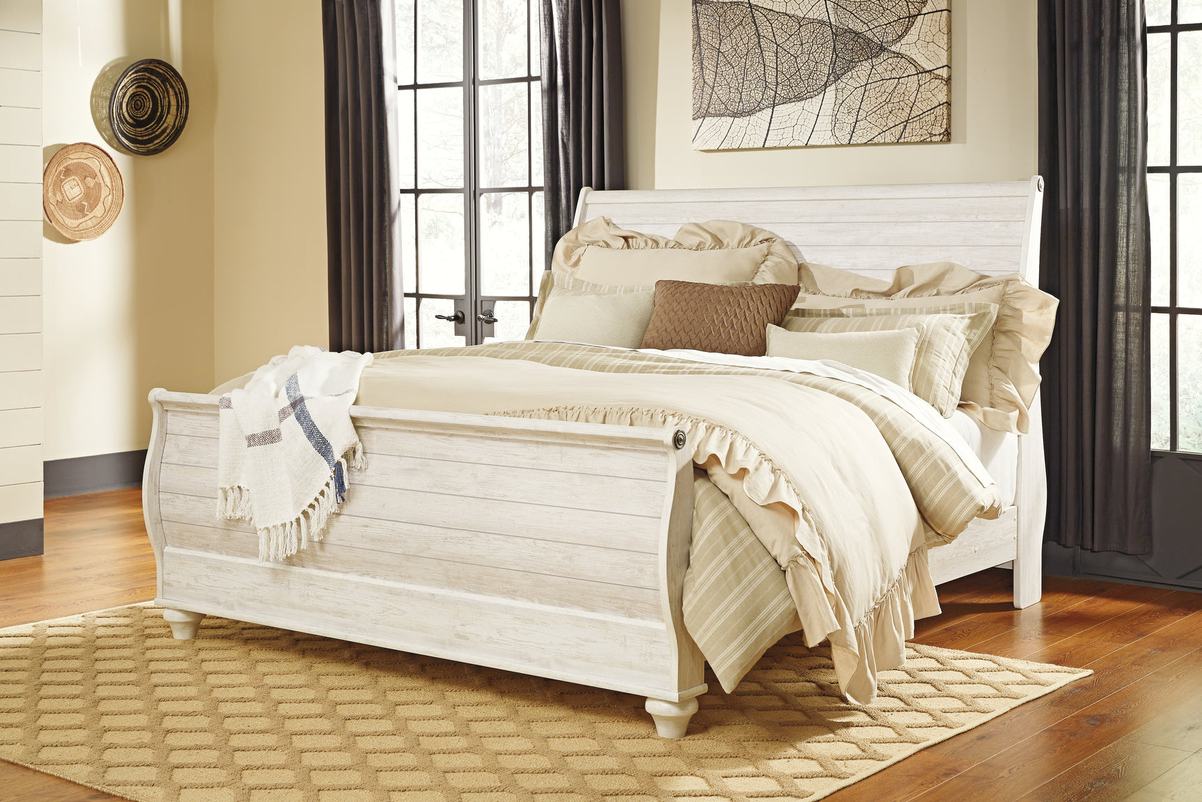 Sam's Furniture - Ashley Furniture - Willowton Bedroom - Queen Sleigh Bed / Whitewash - B267B4