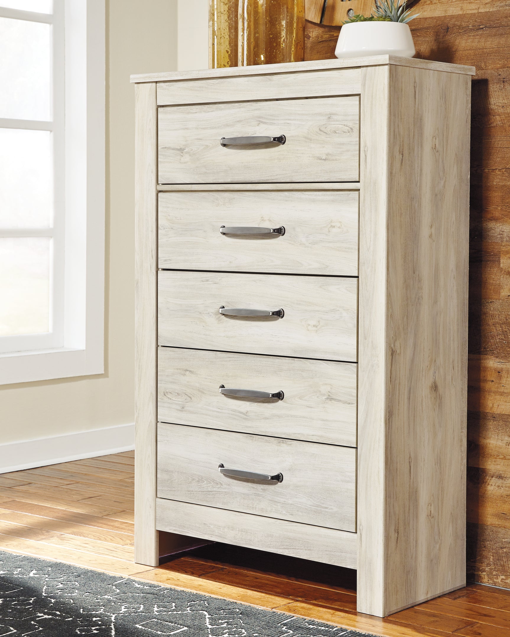 Sam's Furniture - Ashley Furniture - Bellaby Bedroom - Five Drawer Chest / Whitewash - B331-46