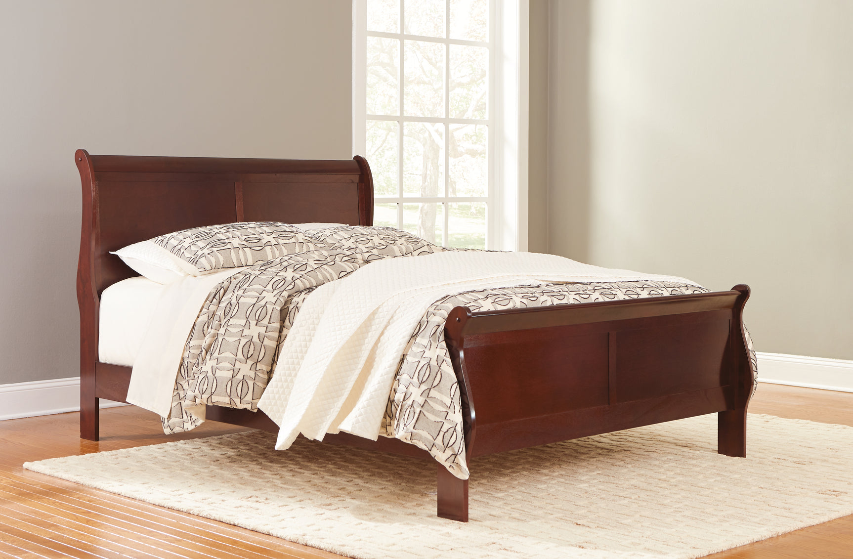 Sam's Furniture - Ashley Furniture - Alisdair Bedroom - Queen Sleigh Bed / Reddish Brown - B376B2