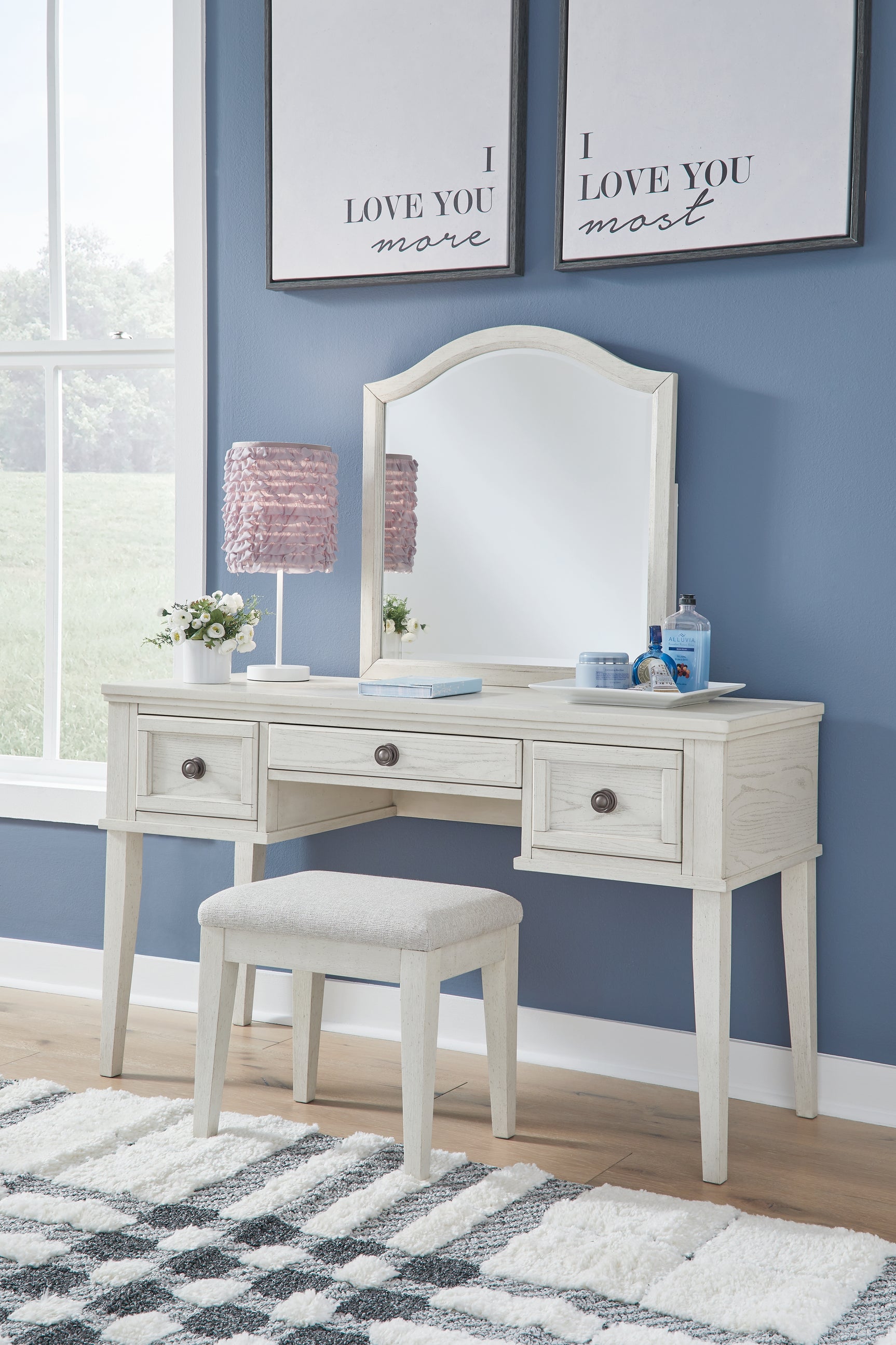 Sam's Furniture - Ashley Furniture - Robbinsdale Mirrored Vanity with Bench - Mirrored Vanity with Bench / Antique White - B742B11