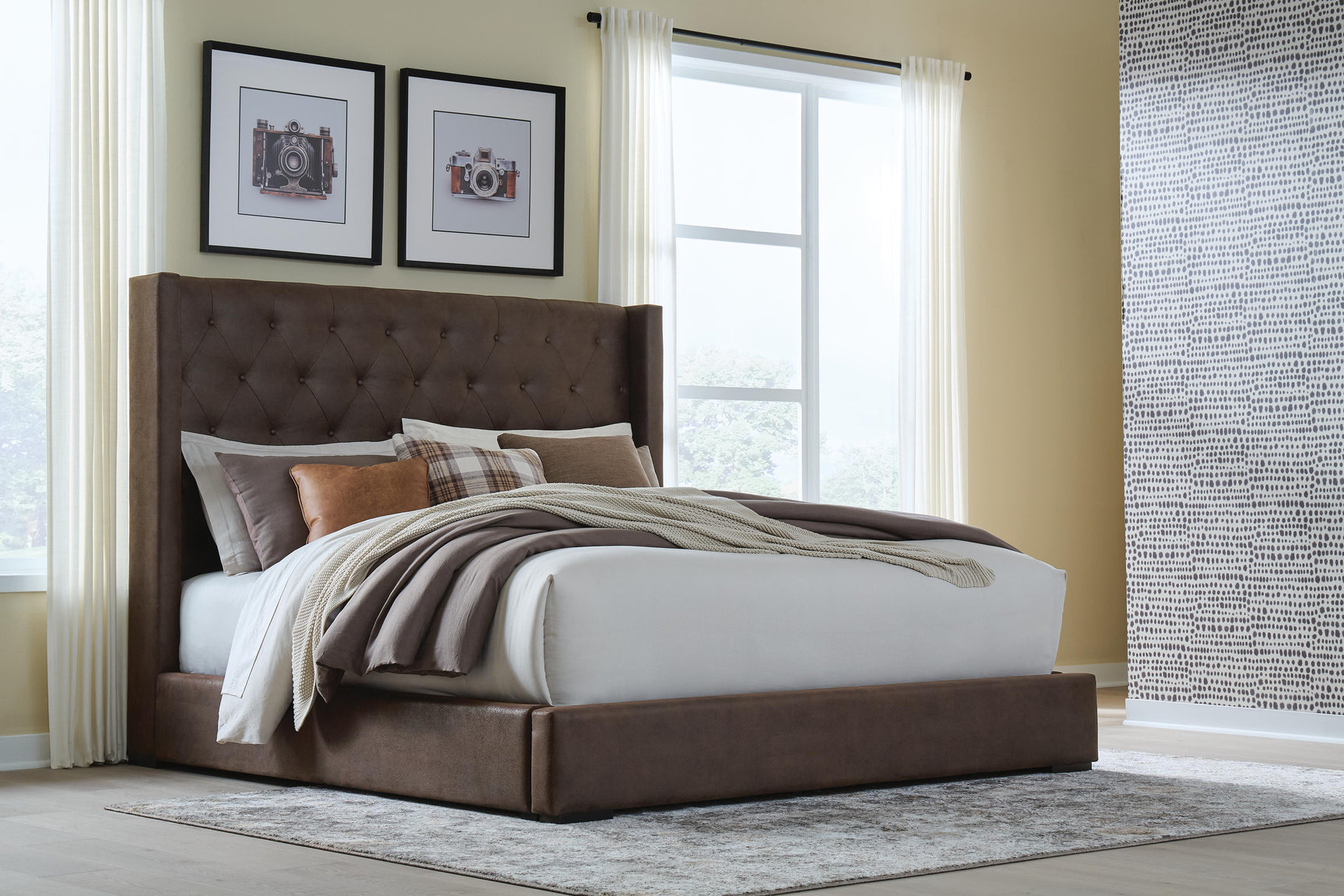 Lavernty Bedroom