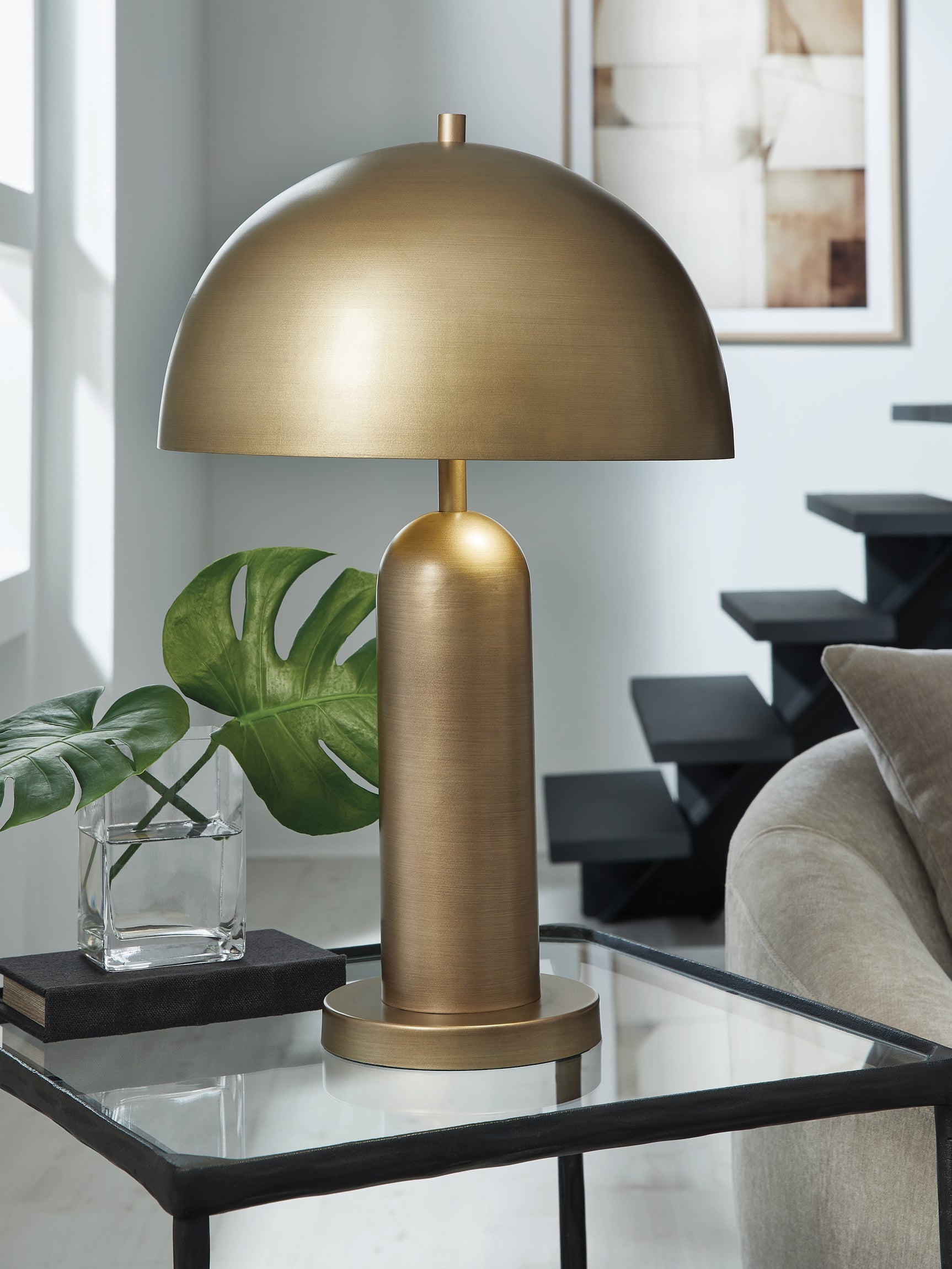Sam's Furniture - Ashley Furniture - Wendfield Lighting - Metal Table Lamp (1/CN) / Antique Gold Finish - L208514