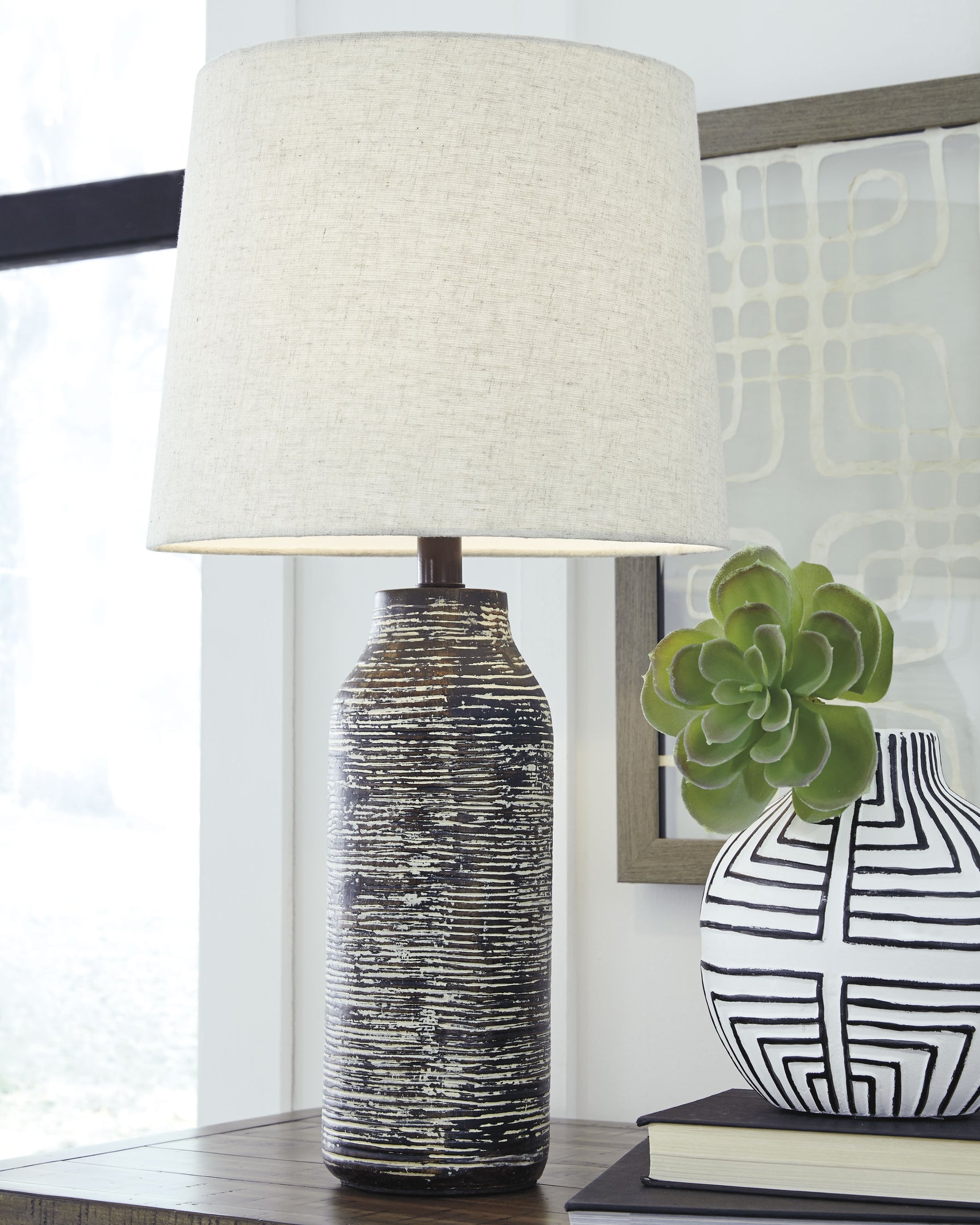 Sam's Furniture - Ashley Furniture - Mahima Lighting - Paper Table Lamp (Set of 2) / Black/White - L235584
