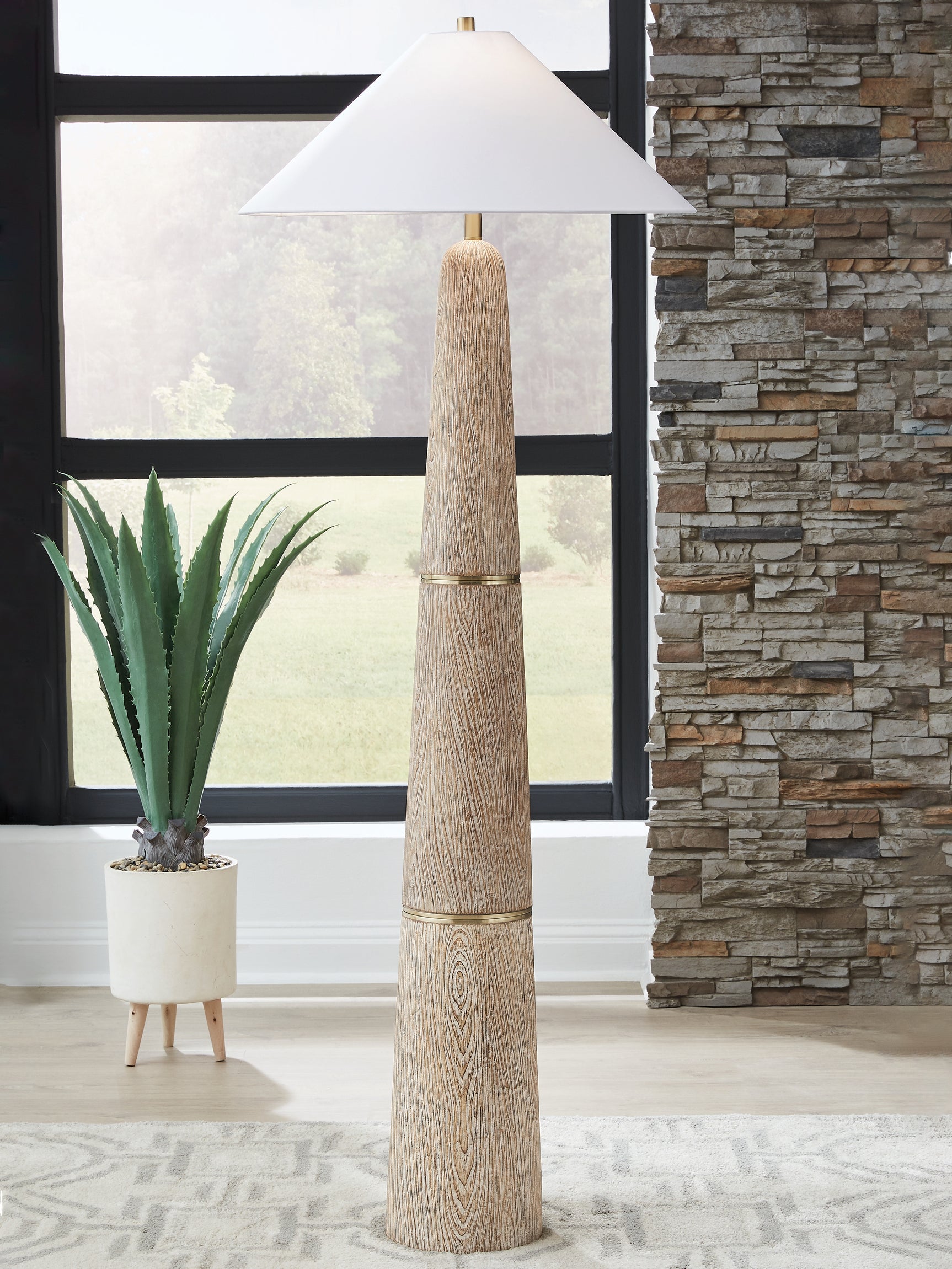 Sam's Furniture - Ashley Furniture - Gasparleigh Lighting - Poly Floor Lamp (1/CN) / Brown/Gold Finish - L235811