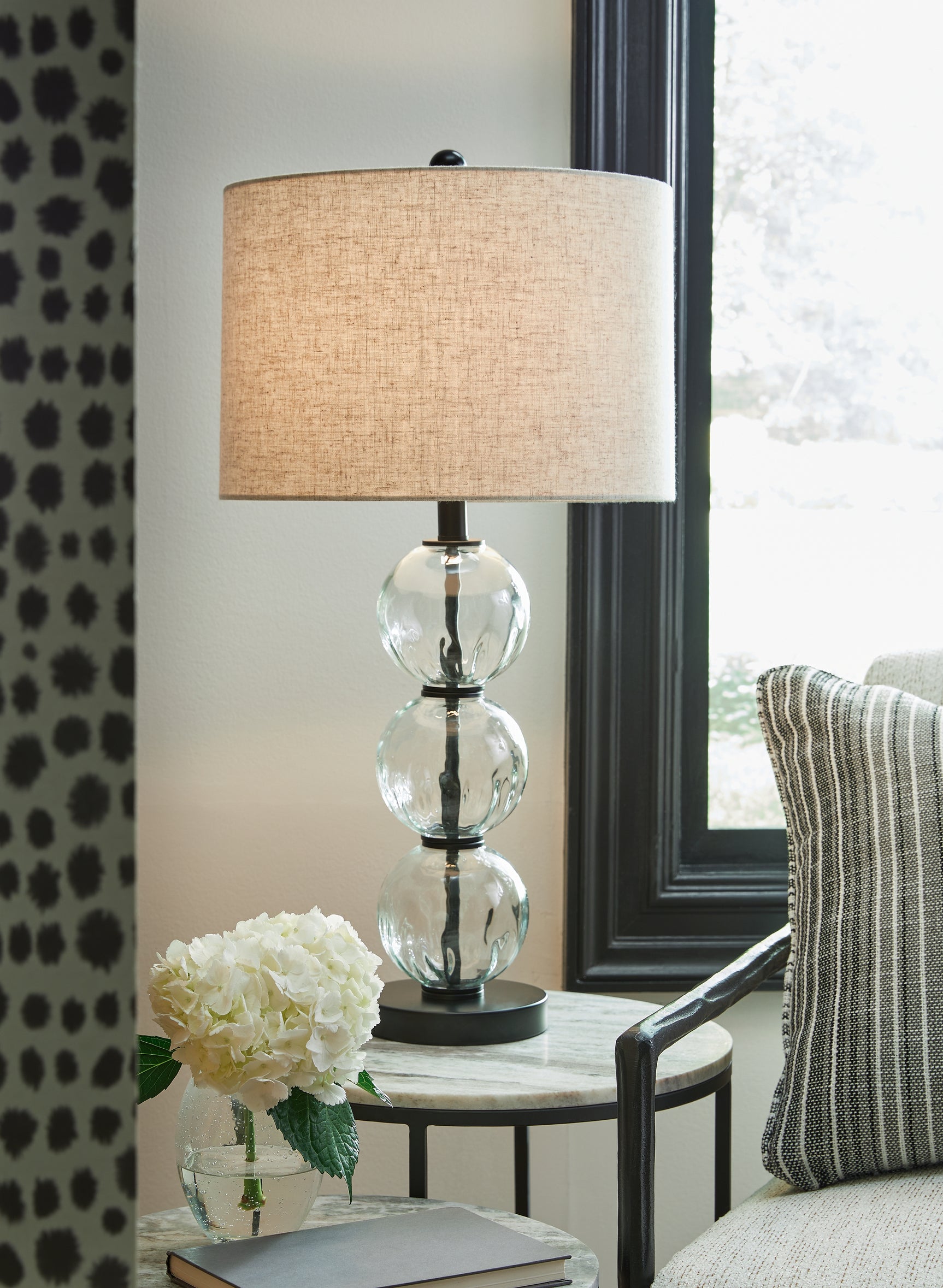 Sam's Furniture - Ashley Furniture - Airbal Lighting - Glass Table Lamp (Set of 2) / Clear/Black - L431604