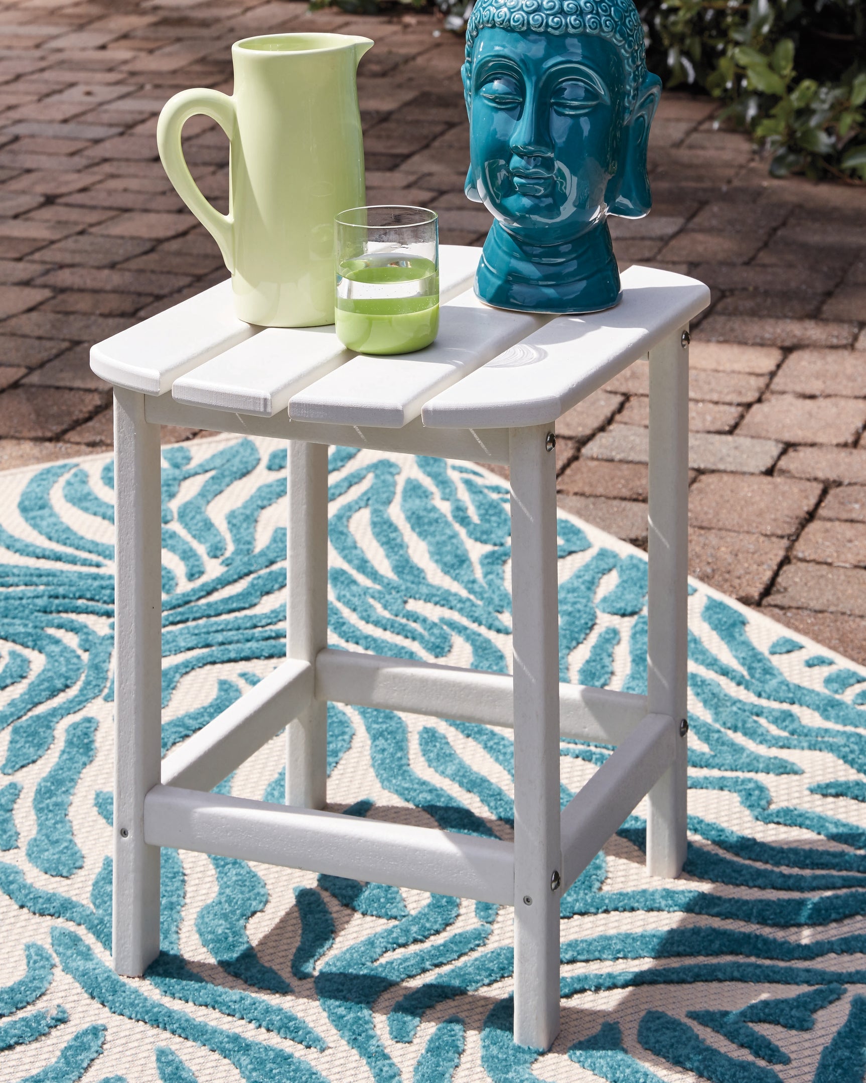 Sam's Furniture - Ashley Furniture - Sundown Treasure Outdoor - Rectangular End Table / White - P011-703