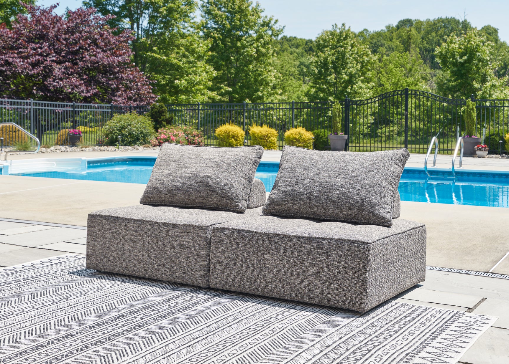 Sam's Furniture - Ashley Furniture - Bree Zee Outdoor - 2-Piece Outdoor Sectional / Brown - P160P3