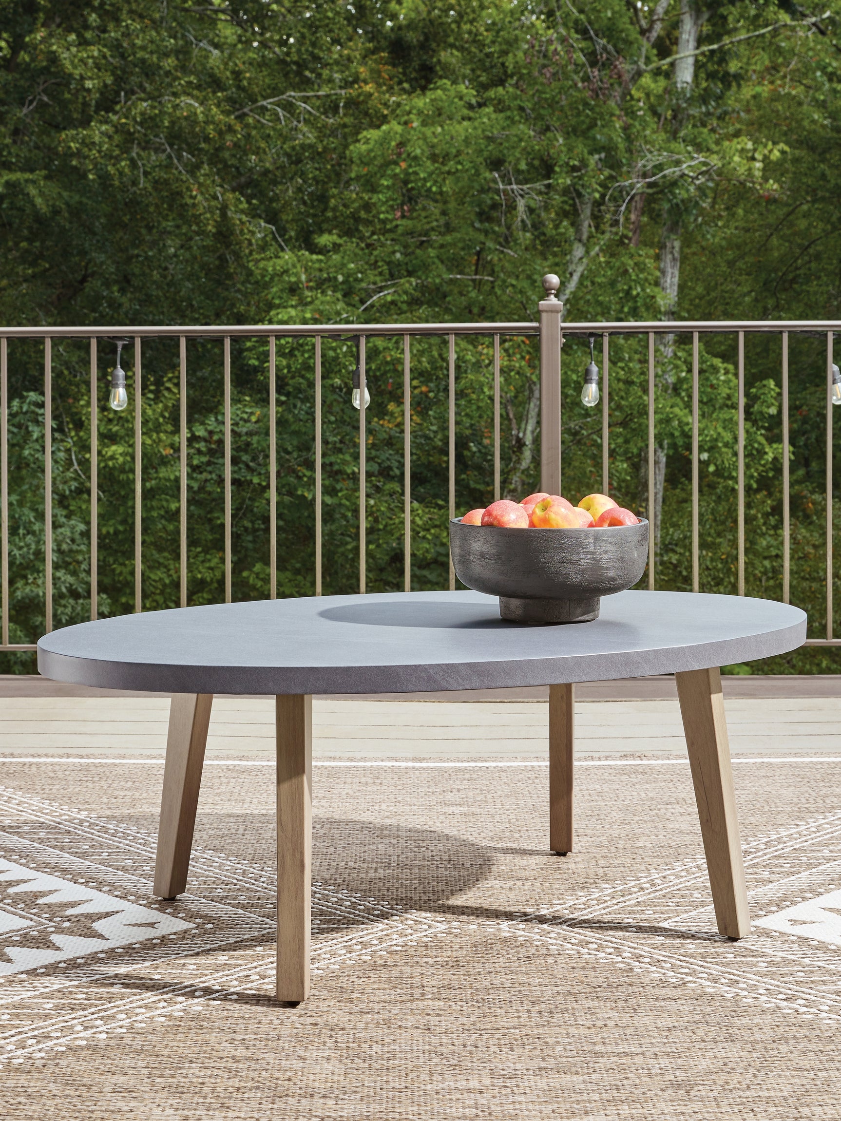 Sam's Furniture - Ashley Furniture - Harmony Headlands Outdoor - Oval Cocktail Table / Natural/Gray - PCP428-701