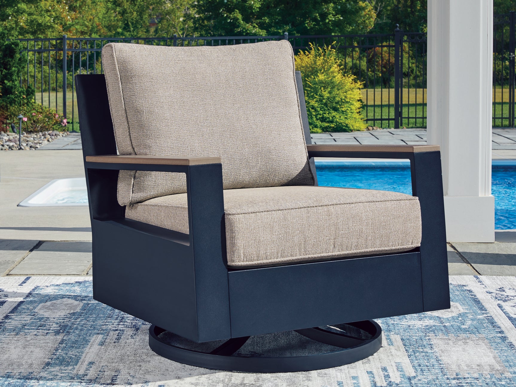 Sam's Furniture - Ashley Furniture - East Beach Outdoor - Swivel Glider Chair w/Cushion / Navy Blue/Driftwood - PCP587-821