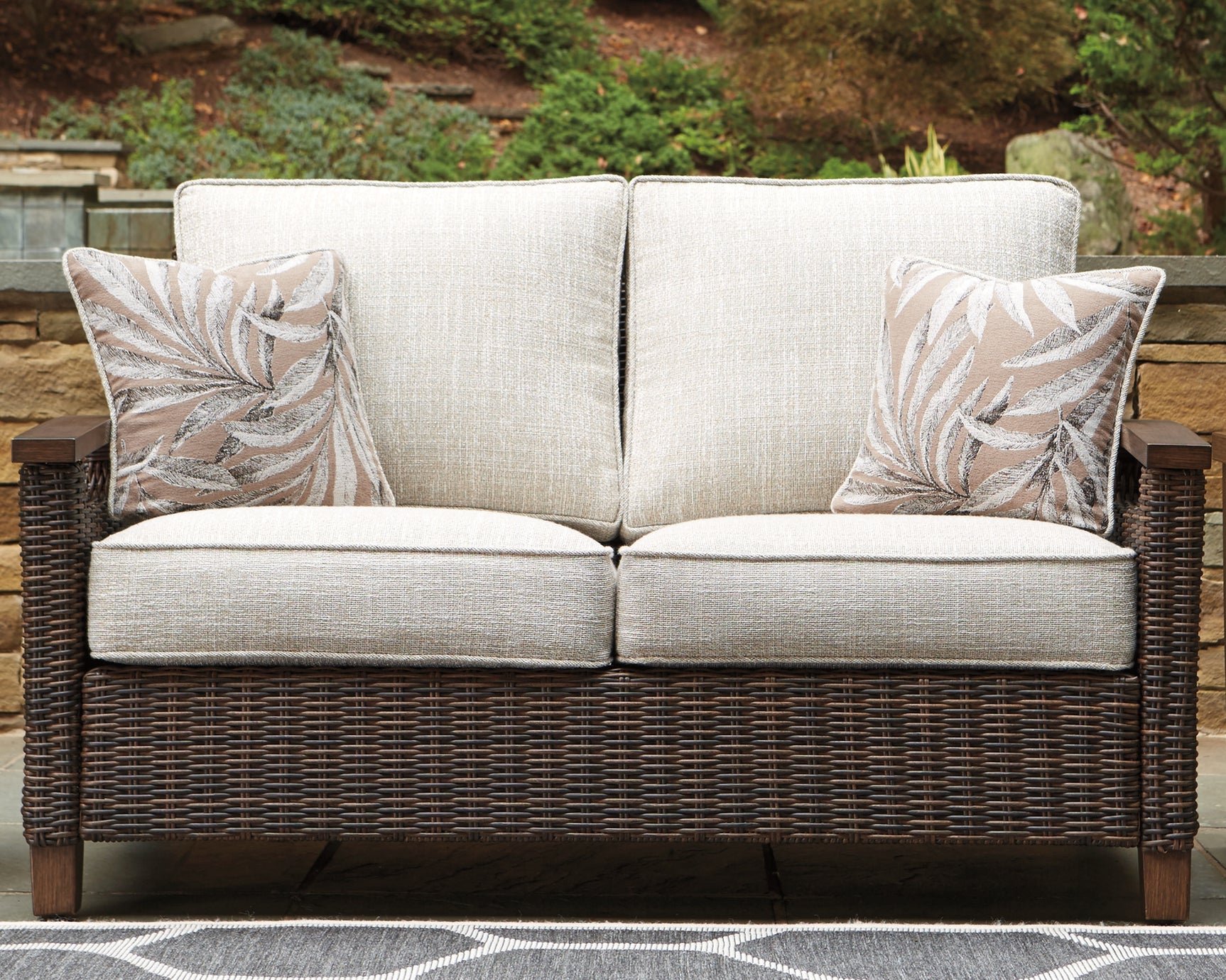 Sam's Furniture - Ashley Furniture - Paradise Trail Outdoor - Loveseat w/Cushion / Medium Brown - P750-835