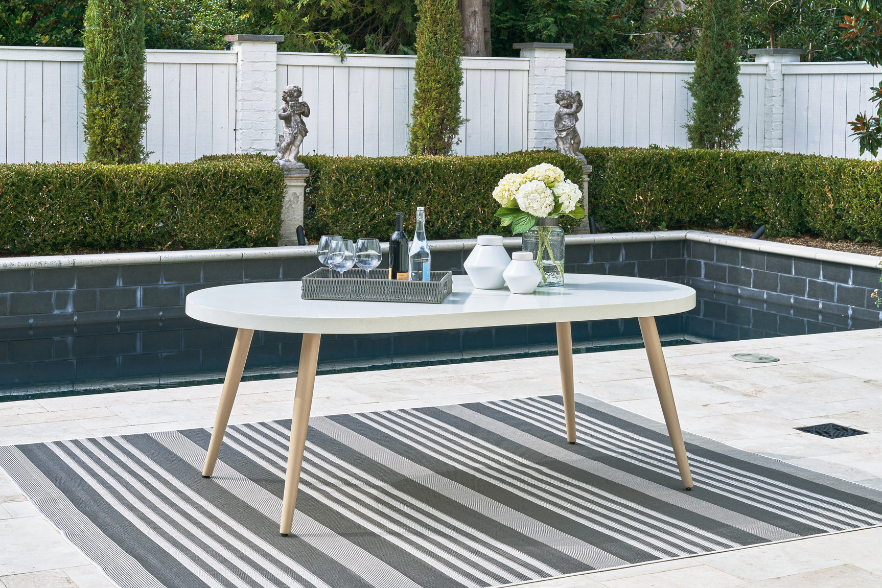 Sam's Furniture - Ashley Furniture - Seton Creek Outdoor - Oval Dining Table w/UMB OPT / White - P798-625