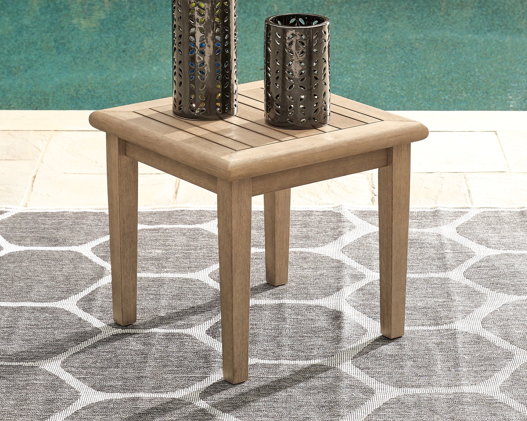 Sam's Furniture - Ashley Furniture - Gerianne Outdoor - Square End Table / Grayish Brown - P805-702