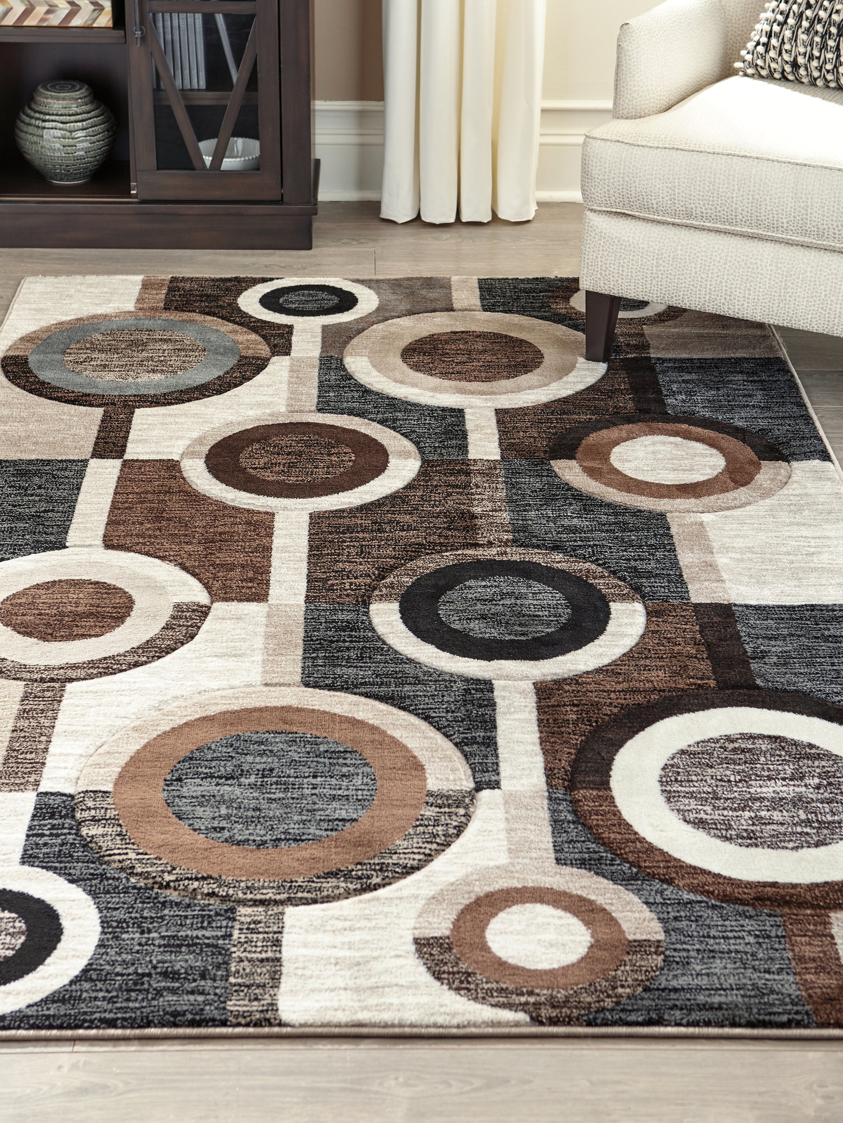 Sam's Furniture - Ashley Furniture - Guintte Rug - 8'2" x 9'6" Rug / Multi - R403971