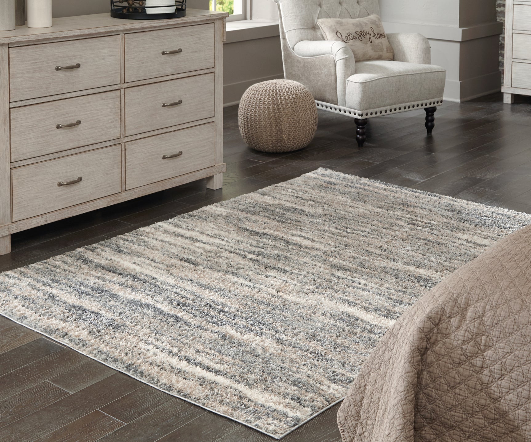 Sam's Furniture - Ashley Furniture - Gizela Rug - 7'10" x 10' Rug / Ivory/Beige/Gray - R404861