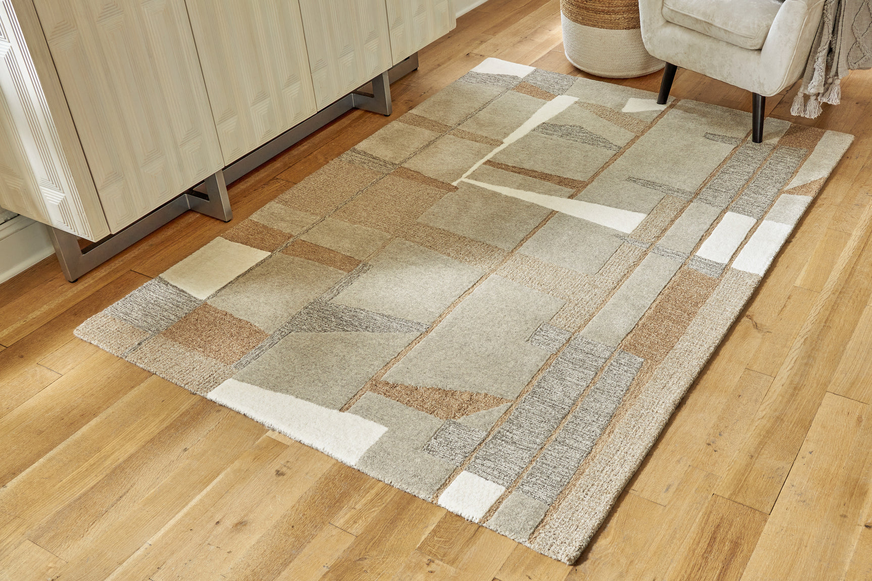 Sam's Furniture - Ashley Furniture - Abbotton Rug - 5' x 7' Rug / Taupe/Gray/Caramel - R406332