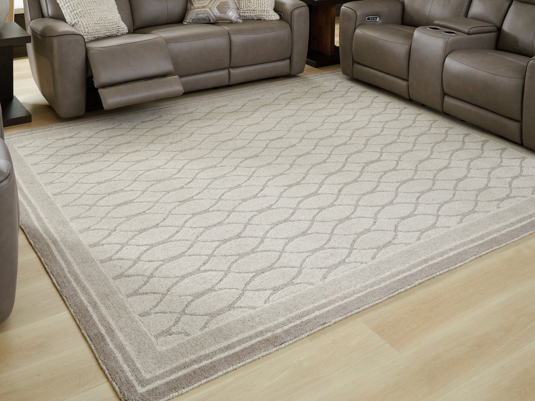 Sam's Furniture - Ashley Furniture - Wimney Rug - Large Rug / Gray - R407281