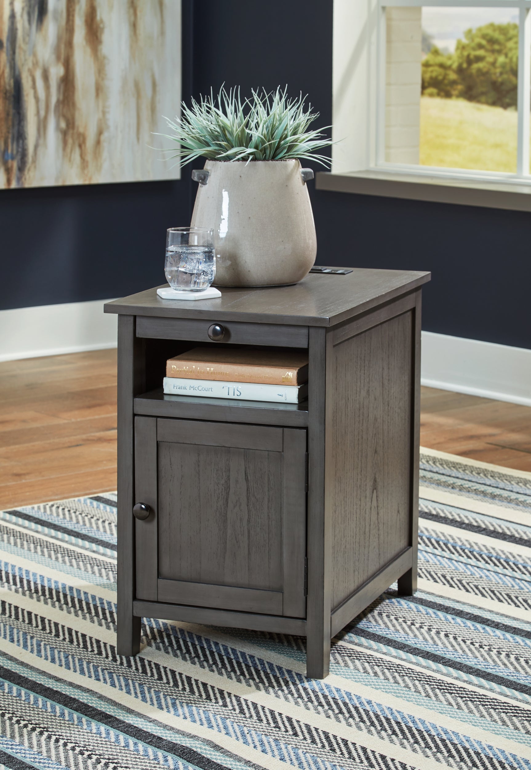 Sam's Furniture - Ashley Furniture - Treytown Chairside End Table - Chair Side End Table / Gray - T300-317