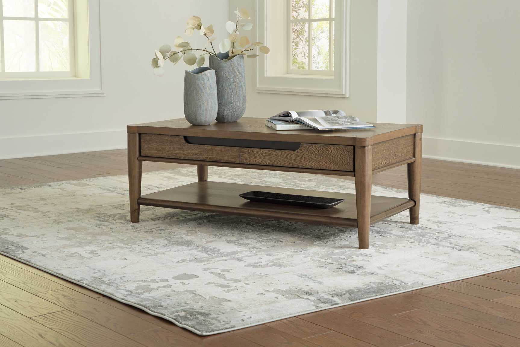 Sam's Furniture - Ashley Furniture - Roanhowe Coffee Table - Rectangular Cocktail Table / Brown - T769-1