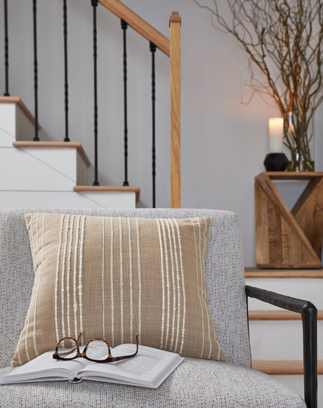 Sam's Furniture - Ashley Furniture - Benbert Pillows - Pillow / Tan/White - A1000958P