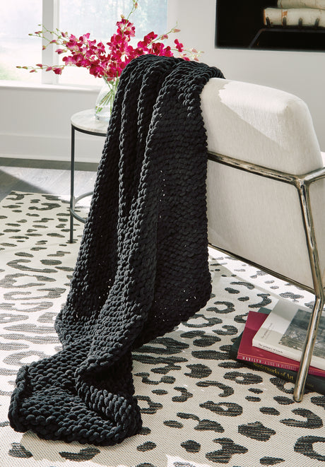 Sam's Furniture - Ashley Furniture - Chaddon Throw (Set of 3) - Throw (3/CS) / Black - A1001061