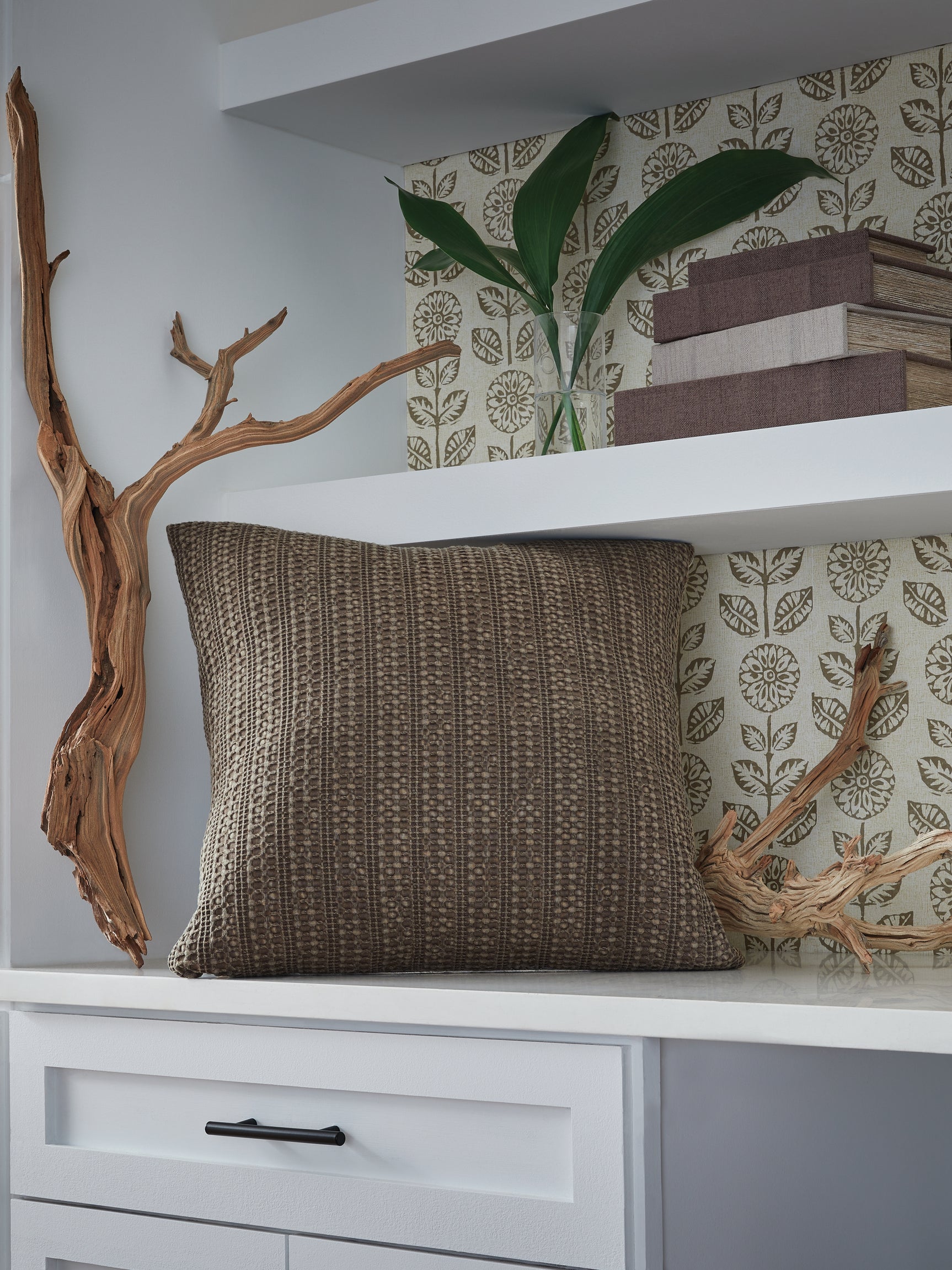 Sam's Furniture - Ashley Furniture - Landcher Pillows - Pillow / Brown - A1001104P