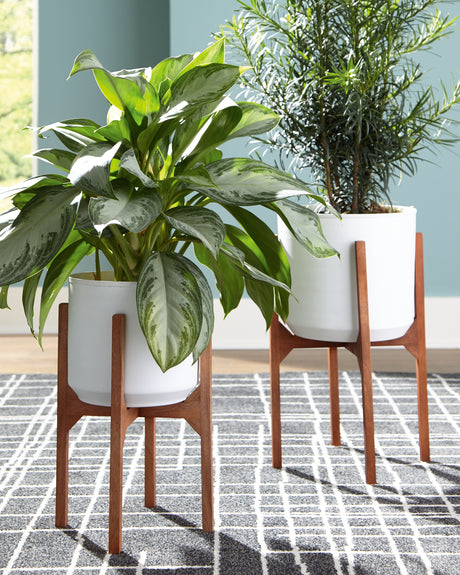 Sam's Furniture - Ashley Furniture - Dorcey Planter (Set of 2) - Planter Set (Set of 2) / White/Brown - A2000427