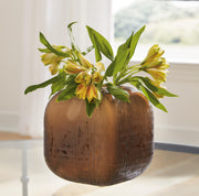 Sam's Furniture - Ashley Furniture - Capard Vase - I/O Vase - A2900003