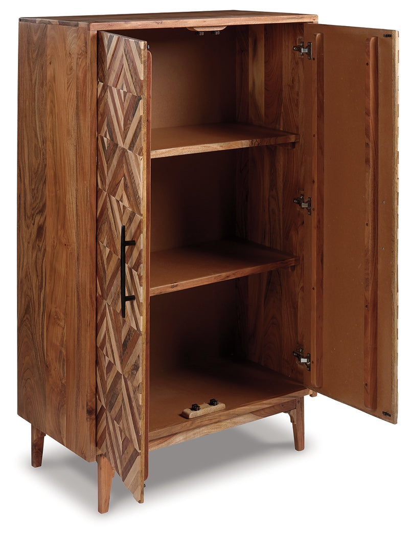 Gabinwell Accent Cabinet