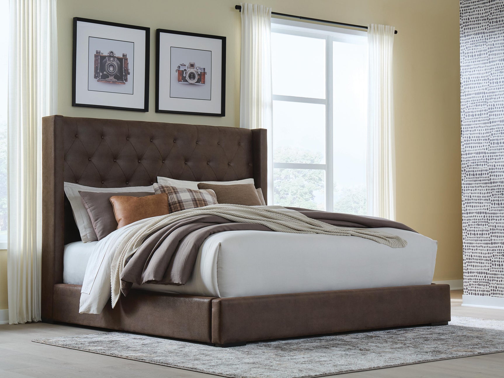 Sam's Furniture - Ashley Furniture - Lavernty Bedroom - King Upholstered Storage Bed / Coffee - PCB9002B2