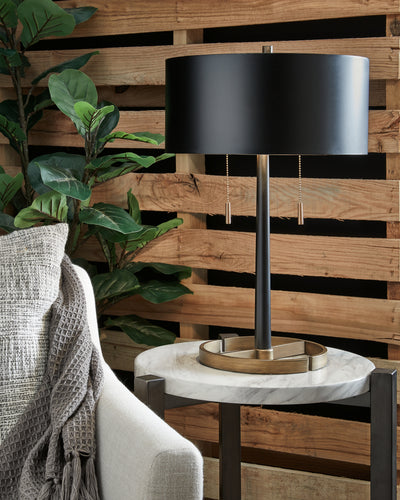 Amadell Floor Lamp