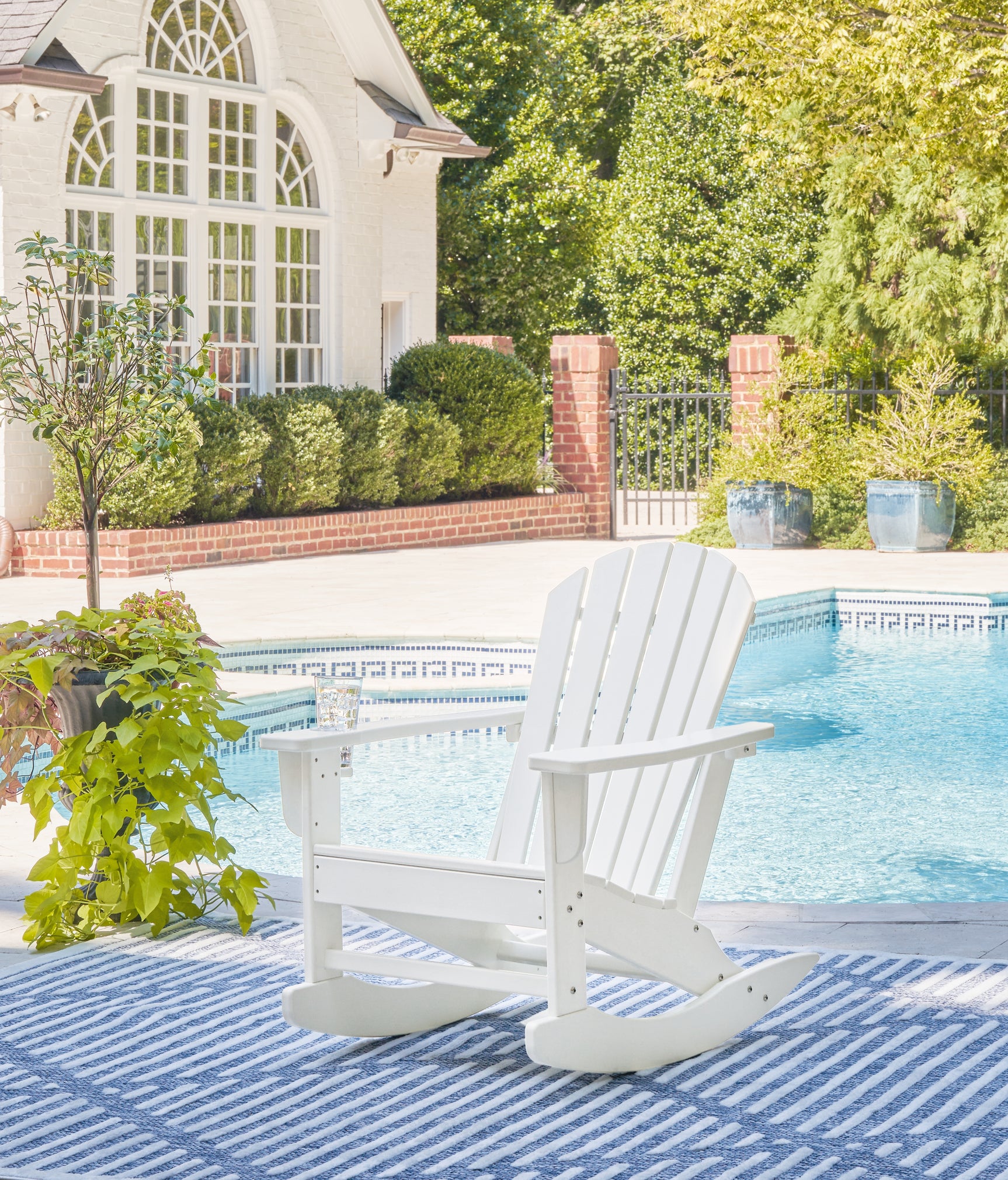 Sam's Furniture - Ashley Furniture - Sundown Treasure Outdoor - Rocking Chair / White - P011-827