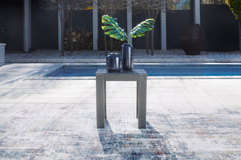 Amora Outdoor Coffee Table