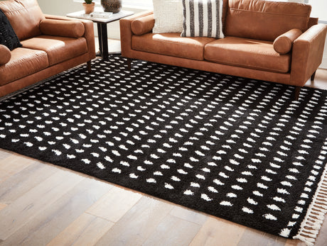 Sam's Furniture - Ashley Furniture - Minston Rug - 5' x 7' Rug / Black/White - R405952