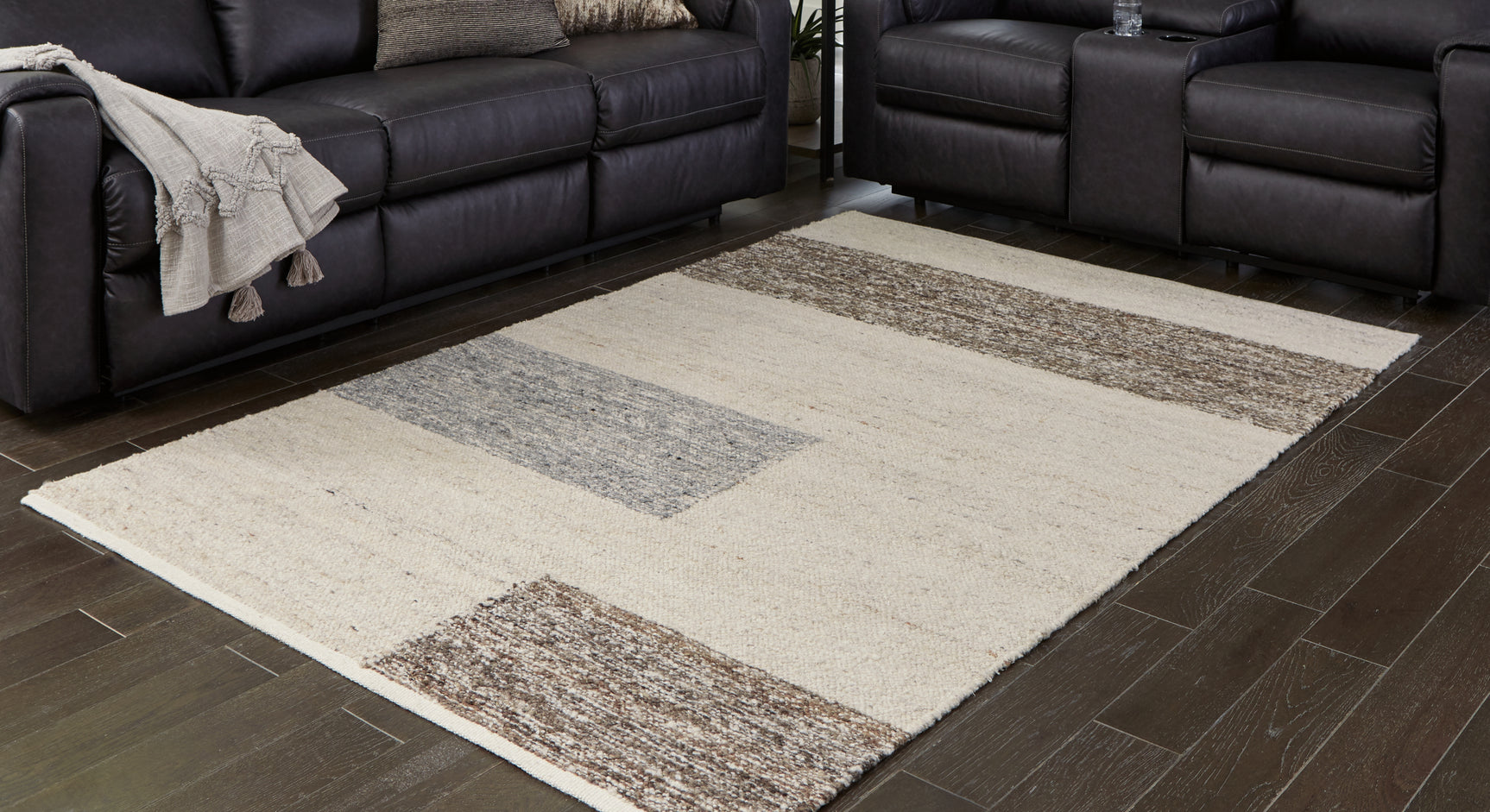 Sam's Furniture - Ashley Furniture - Barus Rug - 5' x 7' Rug / Beige/Brown/Gray - R406402